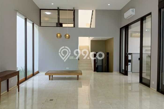 Rumah kawasan Antasari, Akses ke Pusat Kota, 4 KM, LT 300m² LB 200m² Rumah kawasan Antasari, Akses ke Pusat Kota, 4 KM, LT 300m² LB 200m²