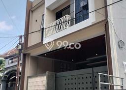For Sale! Luxury House LT 178m2 Desain Elegan di Malang Kota For Sale! Luxury House LT 178m2 Desain Elegan di Malang Kota