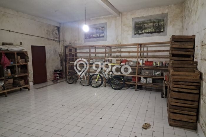 For Sale Rumah 6 Kamar Lokasi Ideal Bagus dan Strategis di Sukodono For Sale Rumah 6 Kamar Lokasi Ideal Bagus dan Strategis di Sukodono