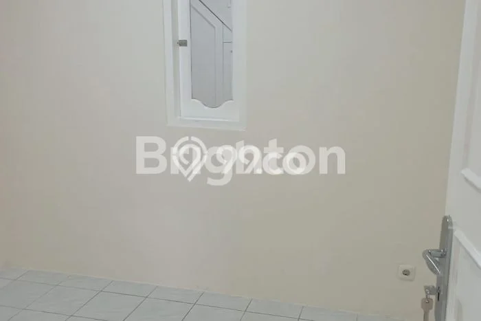 For Sale Rumah 2 Kamar Lokasi Ideal Bagus dan Strategis di Karawaci For Sale Rumah 2 Kamar Lokasi Ideal Bagus dan Strategis di Karawaci