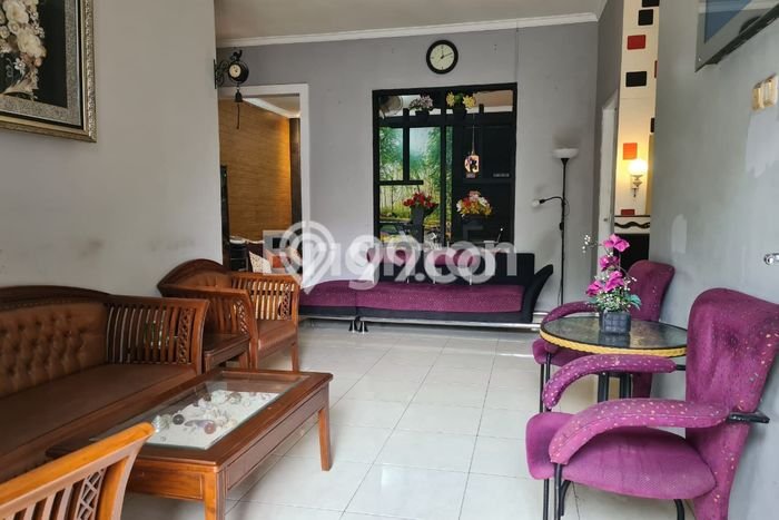 Rumah Modern Cantik 2 KT Siap Huni di Serpong Utara Rumah Modern Cantik 2 KT Siap Huni di Serpong Utara