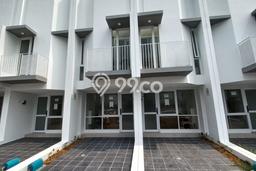 Disewakan Hunian Konsep Modern di BSD Tangerang Selatan dengan 2 KT Disewakan Hunian Konsep Modern di BSD Tangerang Selatan dengan 2 KT