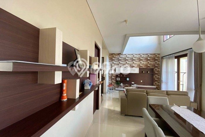 Jual Rumah Luas Elegan Dengan View Cantik di Setiabudi, Bandung Jual Rumah Luas Elegan Dengan View Cantik di Setiabudi, Bandung