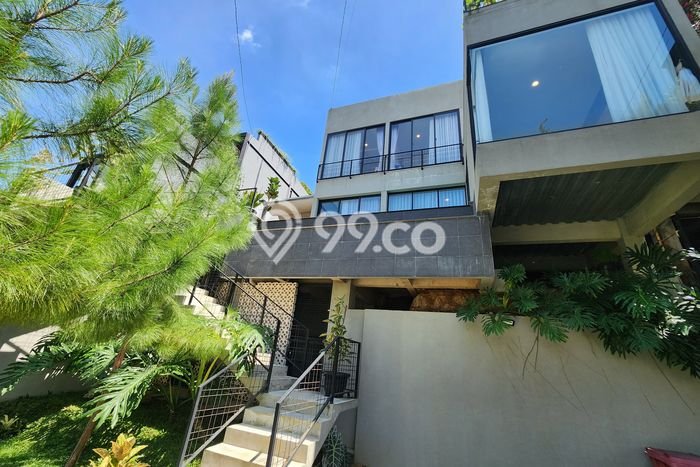 Vila Kawasan , Area 310m2m², Lokasi Strategis Vila Kawasan , Area 310m2m², Lokasi Strategis