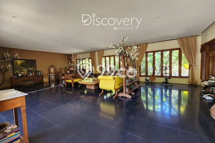 SPECIAL PRICE! Rumah Asri lokasi Cidadap, Luas 2550m2m² LB 1192m2m² SPECIAL PRICE! Rumah Asri lokasi Cidadap, Luas 2550m2m² LB 1192m2m²