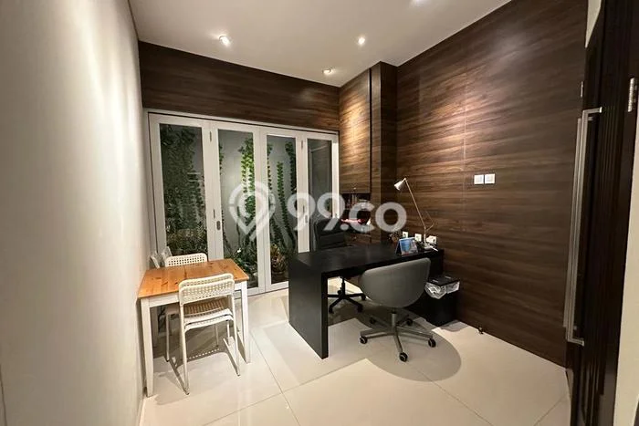 Rumah Elit Modern Tanpa Renovasi di Setra Duta Bandung Rumah Elit Modern Tanpa Renovasi di Setra Duta Bandung