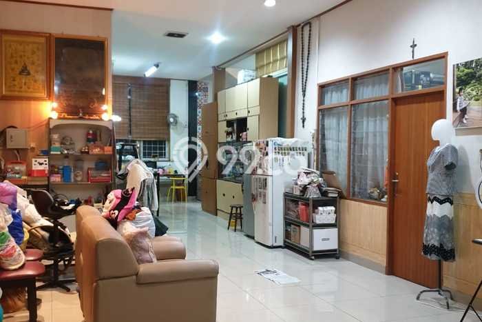 Lokasi Strategis! Dijual Ruko Bisnis di Bojongloa Kidul, Bandung Kondisi Baik Lokasi Strategis! Dijual Ruko Bisnis di Bojongloa Kidul, Bandung Kondisi Baik