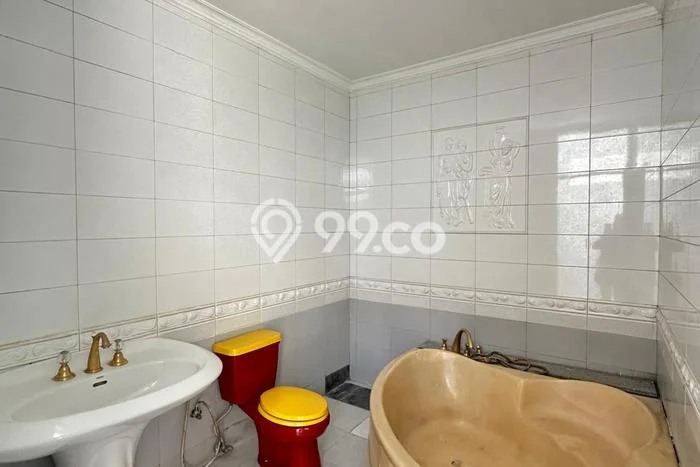 Hunian Mewah LB 210m2 Siap Huni Desain Elegan di Pasir Koja, Bandung Hunian Mewah LB 210m2 Siap Huni Desain Elegan di Pasir Koja, Bandung