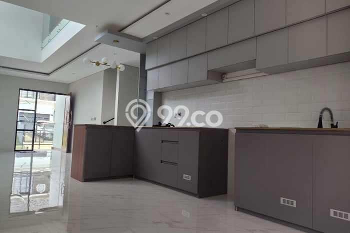 Ready to Use! Premium House LT 200m2 Desain Elegan di Bandung Barat Ready to Use! Premium House LT 200m2 Desain Elegan di Bandung Barat