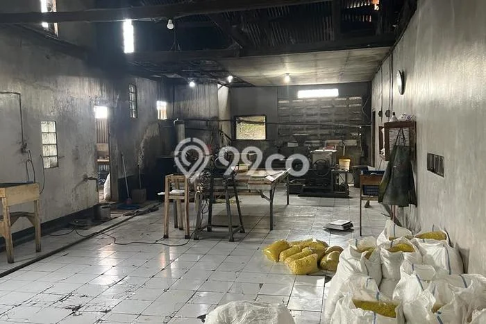 Unit Gudang Dijual di Bandung LT 728m2 & LB 500m2 Unit Gudang Dijual di Bandung LT 728m2 & LB 500m2