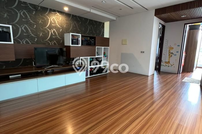 Rumah Mewah LB 500m2 Siap Huni Desain Elegan di Pajajaran, Bandung Rumah Mewah LB 500m2 Siap Huni Desain Elegan di Pajajaran, Bandung
