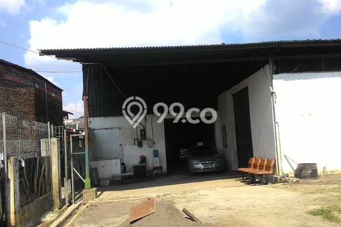 Gudang For Rent di Kiaracondong, Luas 700m², Area Bisnis, Jalan Utama Gudang For Rent di Kiaracondong, Luas 700m², Area Bisnis, Jalan Utama