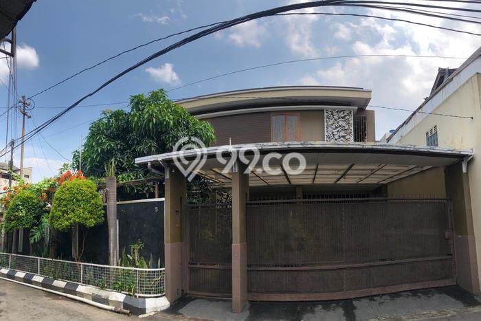 Rumah LT 187m² / LB 300m² View Kota di Regol, Bandung Rumah LT 187m² / LB 300m² View Kota di Regol, Bandung
