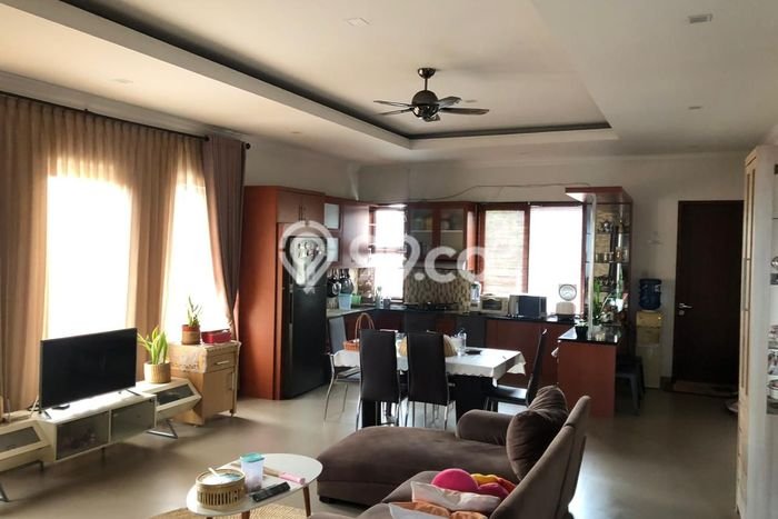 Rumah LT 187m² / LB 300m² View Kota di Regol, Bandung Rumah LT 187m² / LB 300m² View Kota di Regol, Bandung