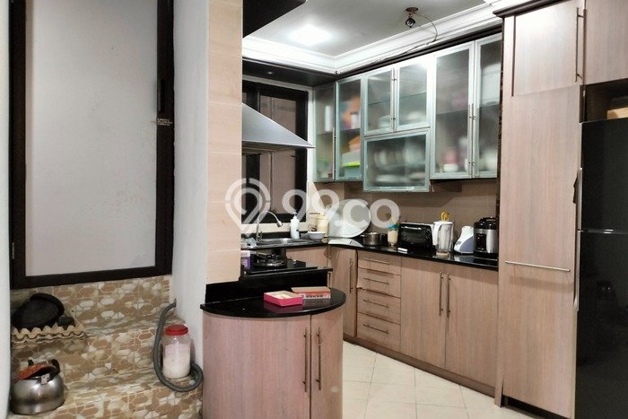 Unit Ruko Dijual di Balikpapan Tengah Balikpapan Luas Tanah 200m2, Luas Bangunan 600m2 Unit Ruko Dijual di Balikpapan Tengah Balikpapan Luas Tanah 200m2, Luas Bangunan 600m2