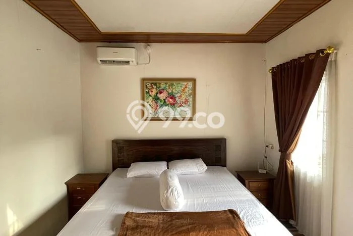 Kesempatan Langka! Vila Kawasan Cipanas, Luas 180m2m², Posisi Premium dekat dengan berbagai fasilitas Kesempatan Langka! Vila Kawasan Cipanas, Luas 180m2m², Posisi Premium dekat dengan berbagai fasilitas