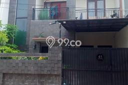 For Sale! Luxury House LT 145m2 Desain Elegan di Pejaten For Sale! Luxury House LT 145m2 Desain Elegan di Pejaten