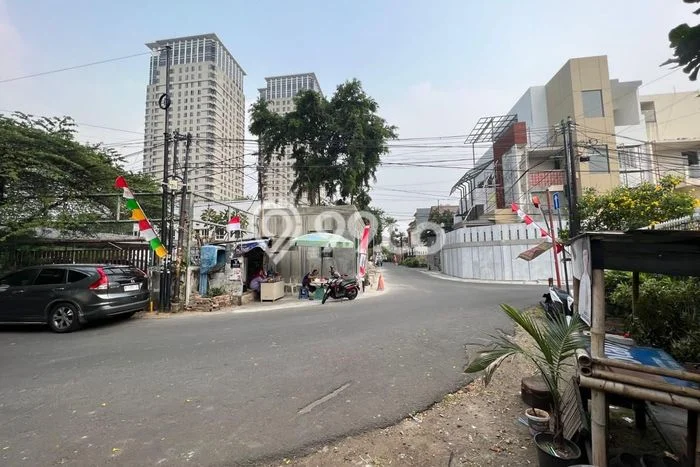 Rumah Eksklusif Siap Huni di Jakarta Selatan Fasilitas Premium Rumah Eksklusif Siap Huni di Jakarta Selatan Fasilitas Premium