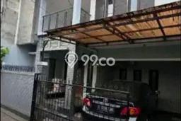 For Sale Rumah 4 Kamar Lokasi Ideal Bagus dan Strategis di Tebet For Sale Rumah 4 Kamar Lokasi Ideal Bagus dan Strategis di Tebet