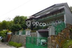 Jual Rumah Luas Elegan Dengan View Cantik di Dago, Bandung Jual Rumah Luas Elegan Dengan View Cantik di Dago, Bandung