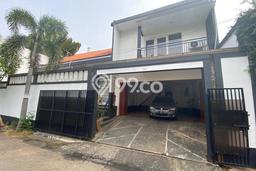 Disewakan! Rumah 5 Kamar Tidur &
4 Kamar Mandi di Ampera, Jakarta Selatan Disewakan! Rumah 5 Kamar Tidur &
4 Kamar Mandi di Ampera, Jakarta Selatan