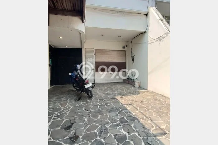 Sewa Rumah Murah di Grogol Jakarta Barat Punya 5 KT Sewa Rumah Murah di Grogol Jakarta Barat Punya 5 KT