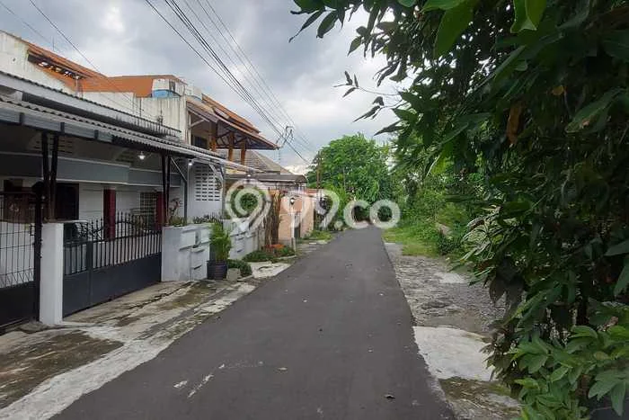 Dijual Cepat Rumah Bagus Siap Huni LB 120m2 di Semarang Timur, Semarang Dijual Cepat Rumah Bagus Siap Huni LB 120m2 di Semarang Timur, Semarang