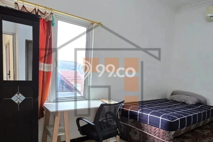 Aset Investasi! Kost Dijual di Semarang Tengah, Semarang, 20 KT, 12 KM, Luas 400m2 Aset Investasi! Kost Dijual di Semarang Tengah, Semarang, 20 KT, 12 KM, Luas 400m2