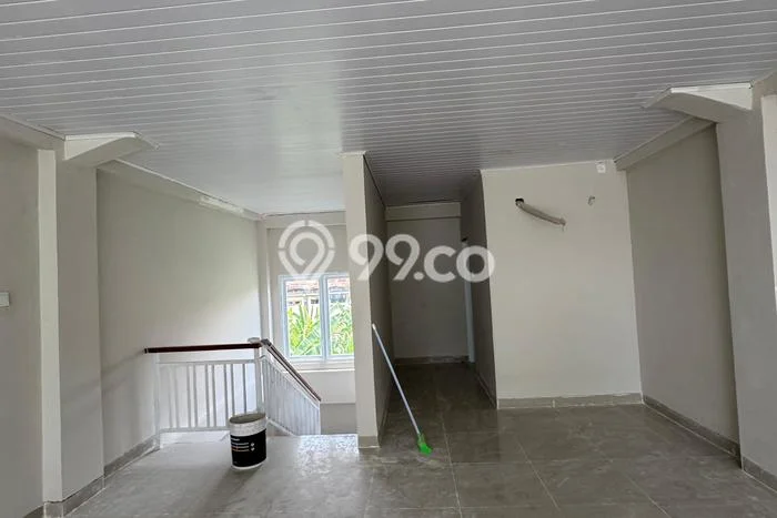 LOKASI BISNIS! Ruko For Rent Kawasan Renon, Luas 220m², Jalan Strategis LOKASI BISNIS! Ruko For Rent Kawasan Renon, Luas 220m², Jalan Strategis