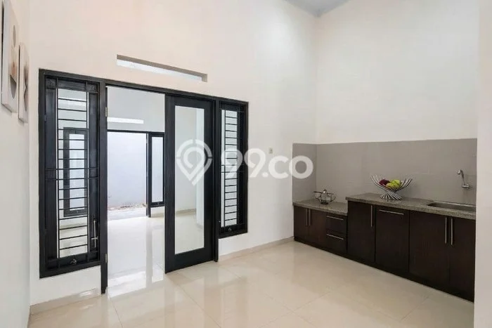 Rumah Sewa Malang LT 105m2 LB 90m2 Kawasan Soekarno Hatta Rumah Sewa Malang LT 105m2 LB 90m2 Kawasan Soekarno Hatta