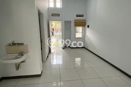 SPECIAL PRICE! Rumah area Kota Baru Parahyangan, 2 KT, Dekat Pusat Kota, LT 105m² LB 50m² SPECIAL PRICE! Rumah area Kota Baru Parahyangan, 2 KT, Dekat Pusat Kota, LT 105m² LB 50m²