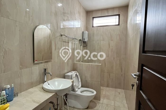 Hunian Elit LB 215m2 Siap Pakai Desain Elegan di Parongpong, Bandung Hunian Elit LB 215m2 Siap Pakai Desain Elegan di Parongpong, Bandung