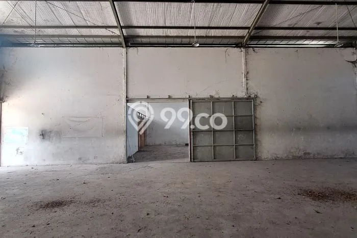 KAWASAN KOMERSIAL! Gudang Disewakan Kawasan Bojongsoang, Luas 550m², Akses Utama KAWASAN KOMERSIAL! Gudang Disewakan Kawasan Bojongsoang, Luas 550m², Akses Utama