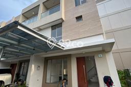Ready to Use! Premium House LT 120m2 Desain Elegan di Pantai Indah Kapuk Ready to Use! Premium House LT 120m2 Desain Elegan di Pantai Indah Kapuk