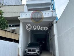 Ruko Dijual di Prime Area Jakarta Barat Luas 700m2 Ruko Dijual di Prime Area Jakarta Barat Luas 700m2
