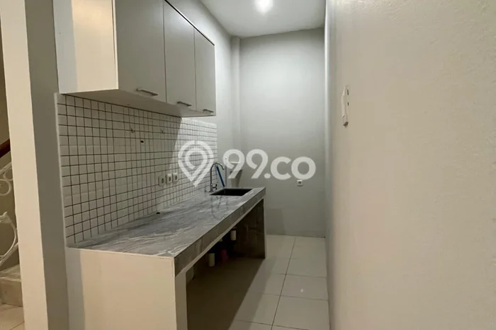 Disewakan! Rumah 3 Kamar Tidur &
2 Kamar Mandi di Gading Serpong, Tangerang Disewakan! Rumah 3 Kamar Tidur &
2 Kamar Mandi di Gading Serpong, Tangerang