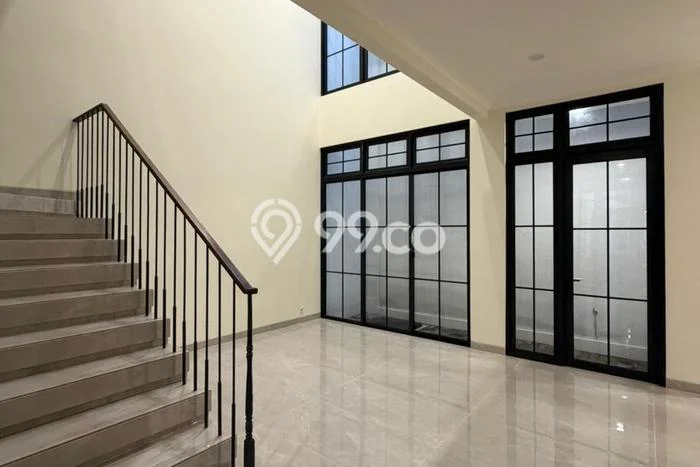 Rumah Disewakan Tangerang LT 120m2 LB 183m2 Area Summarecon Serpong Rumah Disewakan Tangerang LT 120m2 LB 183m2 Area Summarecon Serpong