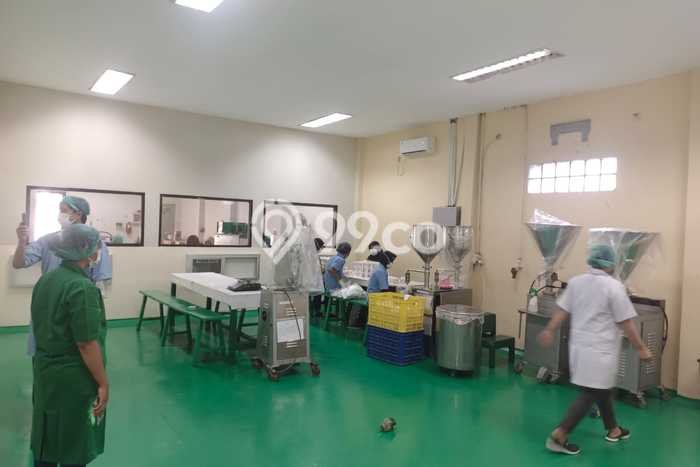 Lokasi Strategis! Dijual Pabrik Bisnis di Curug, Tangerang Kondisi Baik Lokasi Strategis! Dijual Pabrik Bisnis di Curug, Tangerang Kondisi Baik