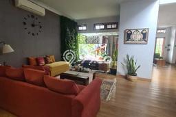 Ready to Use! Premium House LT 560m2 Desain Elegan di Bintaro Ready to Use! Premium House LT 560m2 Desain Elegan di Bintaro