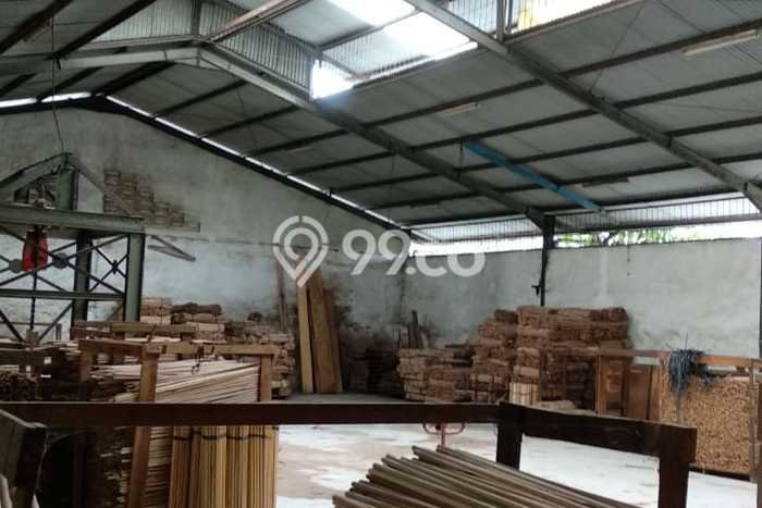 LOKASI STRATEGIS! Gudang Kawasan Neglasari, Luas 1000m2m², Jalan Strategis LOKASI STRATEGIS! Gudang Kawasan Neglasari, Luas 1000m2m², Jalan Strategis
