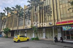Unit Komersial Disewakan di Jakarta Barat Area Strategis Harga Kompetitif Unit Komersial Disewakan di Jakarta Barat Area Strategis Harga Kompetitif