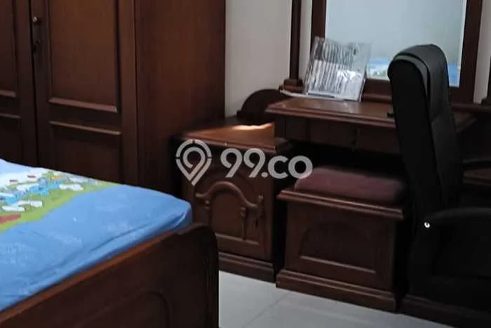 Rumah di Taman Meruya, Akses ke Stasiun, 2 KM, LT 150m² Bangunan 135m² Rumah di Taman Meruya, Akses ke Stasiun, 2 KM, LT 150m² Bangunan 135m²
