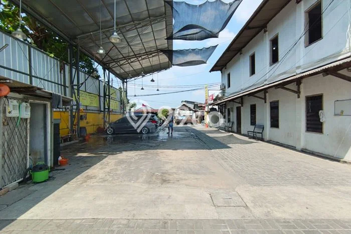 Unit Gudang Paling Strategis di Bekasi Selatan Bekasi dengan LB 108m2 Unit Gudang Paling Strategis di Bekasi Selatan Bekasi dengan LB 108m2