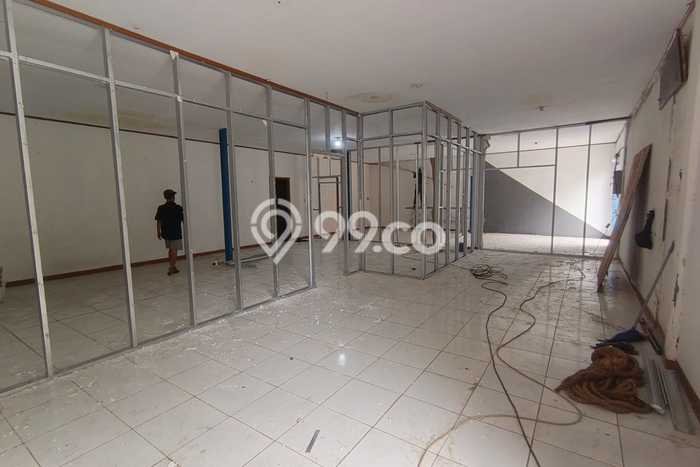 Disewakan Gudang Premium di Cileungsi, Luas 400m2m², Area Utama Disewakan Gudang Premium di Cileungsi, Luas 400m2m², Area Utama