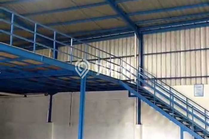 Unit Gudang disewakan di Cileungsi Bogor dengan LT 1100m2 / LB 1158m2 Unit Gudang disewakan di Cileungsi Bogor dengan LT 1100m2 / LB 1158m2