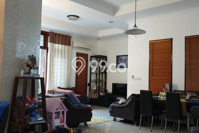 Hunian Mewah LB 450m2 Siap Huni Desain Elegan di Halmahera, Semarang Hunian Mewah LB 450m2 Siap Huni Desain Elegan di Halmahera, Semarang