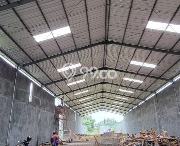 Gudang Dijual di Ngaliyan LT 3293m2, LB 1500m2 untuk Investasi Gudang Dijual di Ngaliyan LT 3293m2, LB 1500m2 untuk Investasi