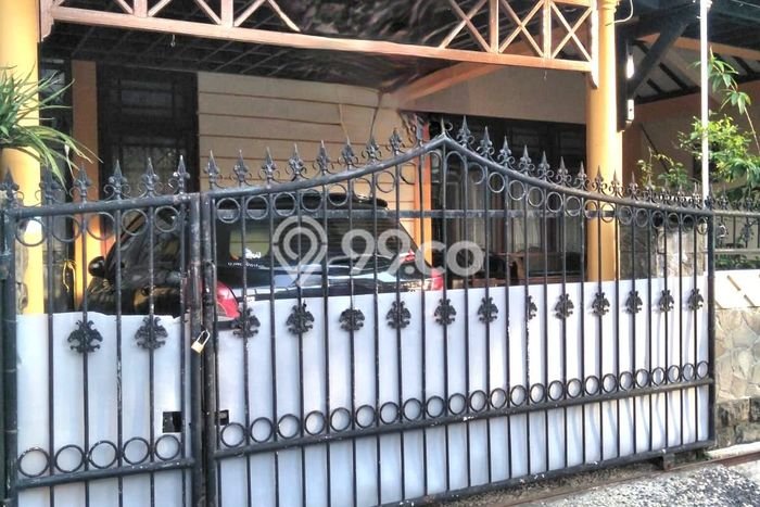 Rumah LT 164m² Dekat dengan Akses Transportasi, Semarang - Lokasi Premium Rumah LT 164m² Dekat dengan Akses Transportasi, Semarang - Lokasi Premium