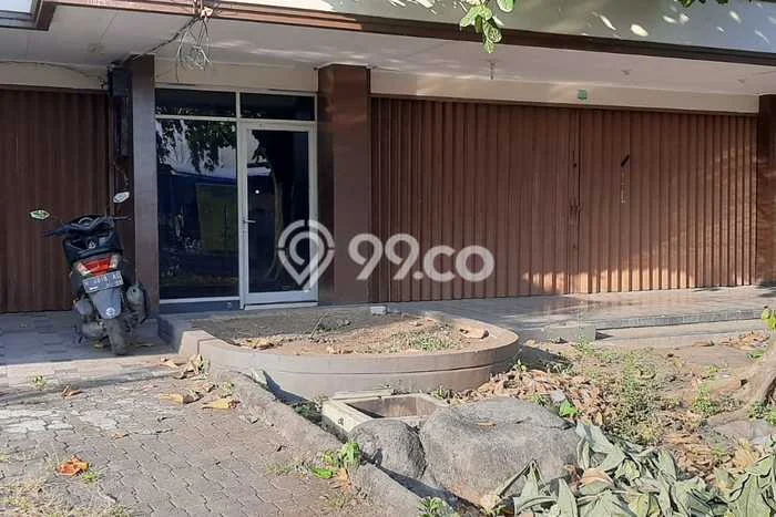 KEUNTUNGAN BERLIPAT! Ruko di , Luas 330m2m², Posisi Mainroad KEUNTUNGAN BERLIPAT! Ruko di , Luas 330m2m², Posisi Mainroad