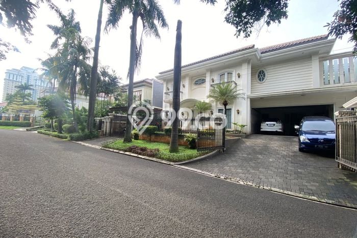 Hunian Elit LB 650m2 Siap Pakai Desain Elegan di Pondok Indah, Jakarta Selatan Hunian Elit LB 650m2 Siap Pakai Desain Elegan di Pondok Indah, Jakarta Selatan